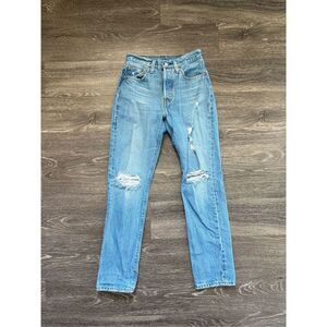 Levi’s Premium Denim Wedgie Straight Distressed Light Wash Jeans Size 24x30